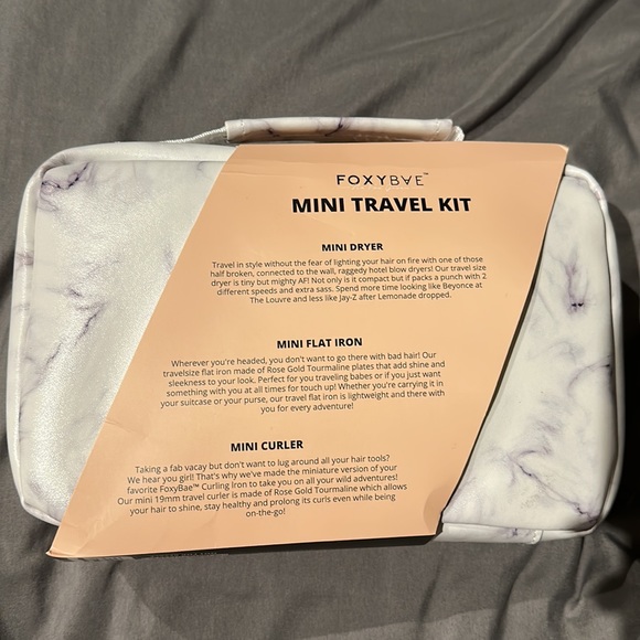 New FoxyBae mini travel kit - Picture 4 of 5